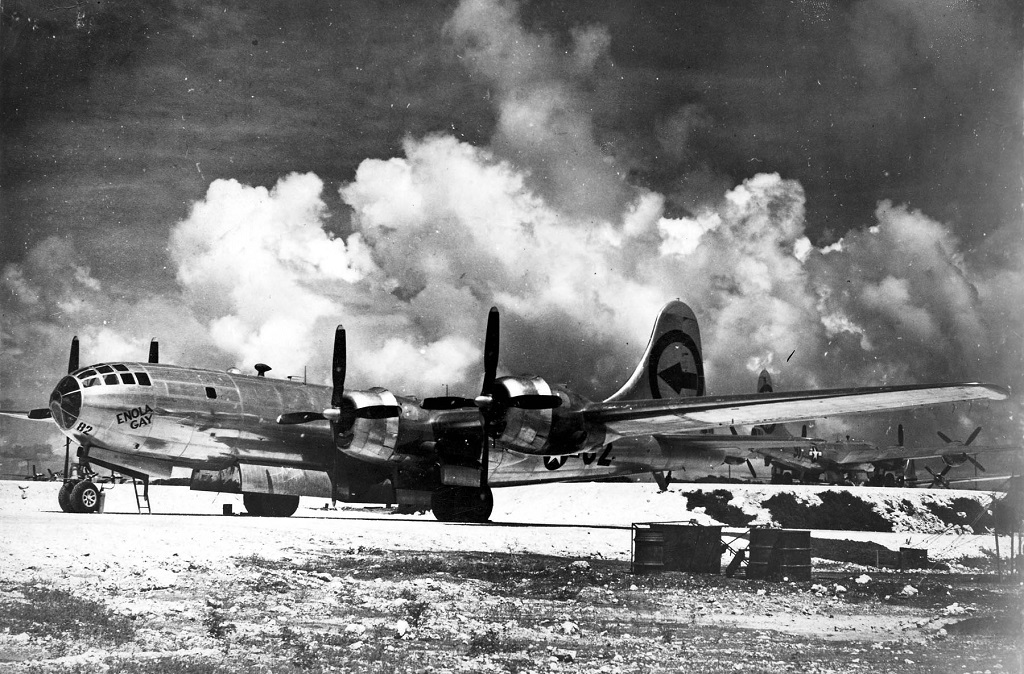 Boeing B-29 Enola Gay