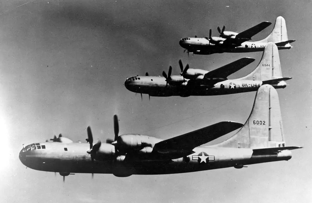 Boeing B-50 Superfortress formation