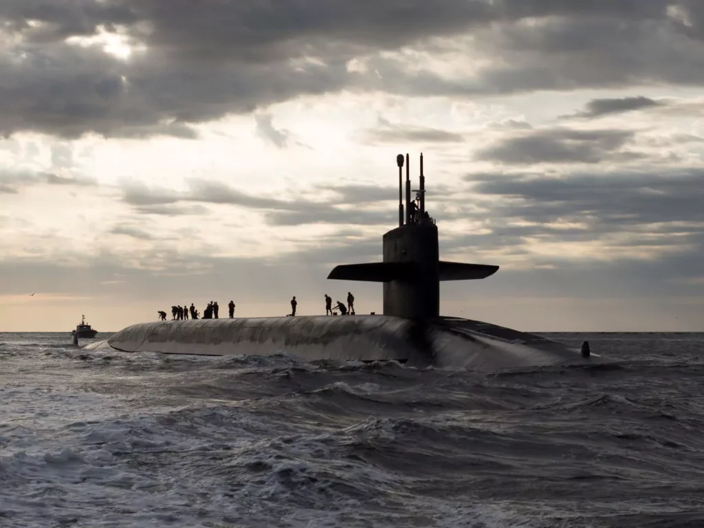 The Ohio class of nuclear-powered ballistic submarines (SSBN) is the main launching platform of Trident D-5 missiles.
