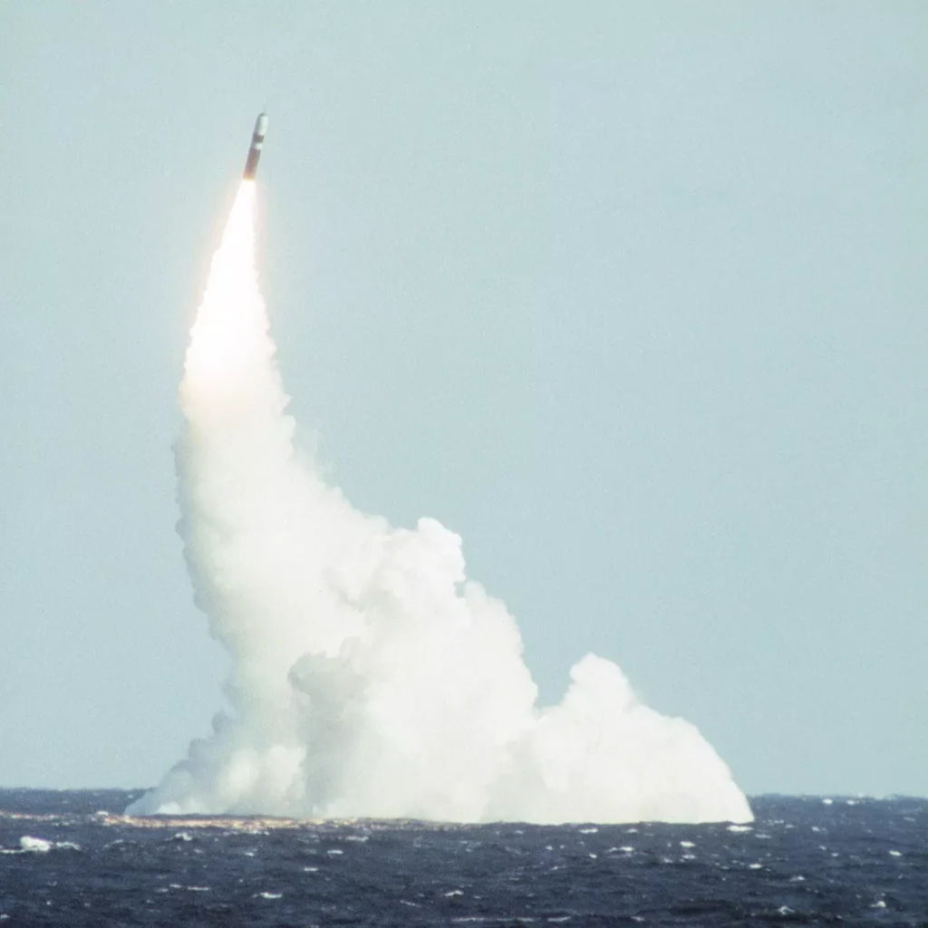 Trident II D5 PEM-9/DASO-1 fired from USS Tennessee (SSBN 734) on 12 February, 1990 