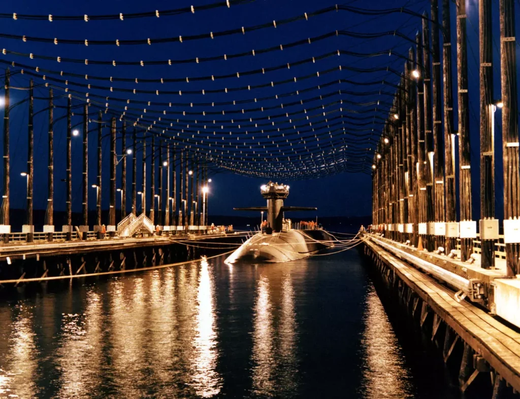 USS MICHIGAN (SSBN-727) being towed into the Magnetic Silencing Facility.